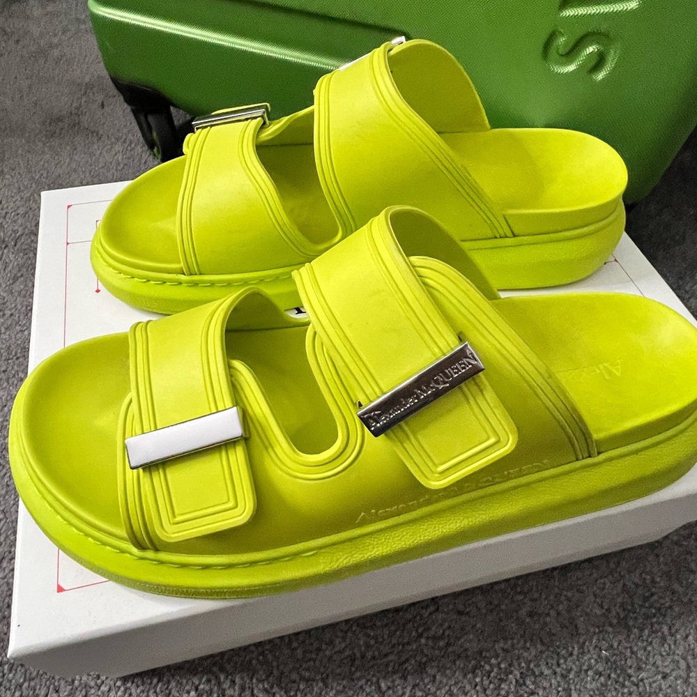 Unisex Alexander McQueen Rubber Sandal